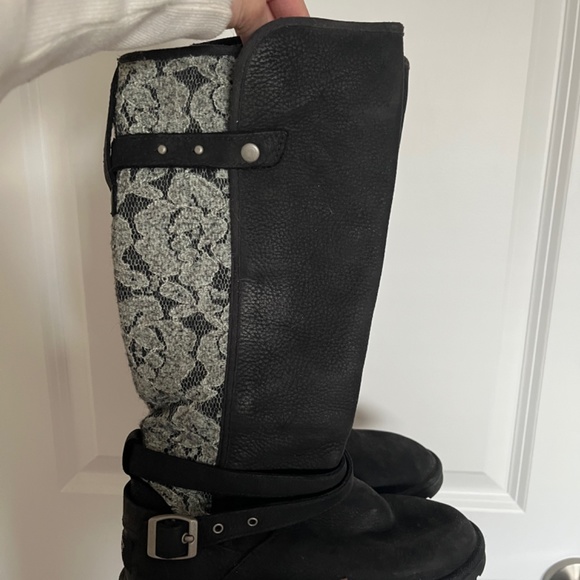 Ugg Boots - Picture 2 of 3